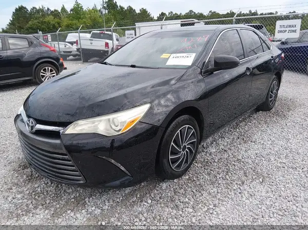 4T4BF1FK6GR519497 2016 TOYOTA CAMRY - Image 2