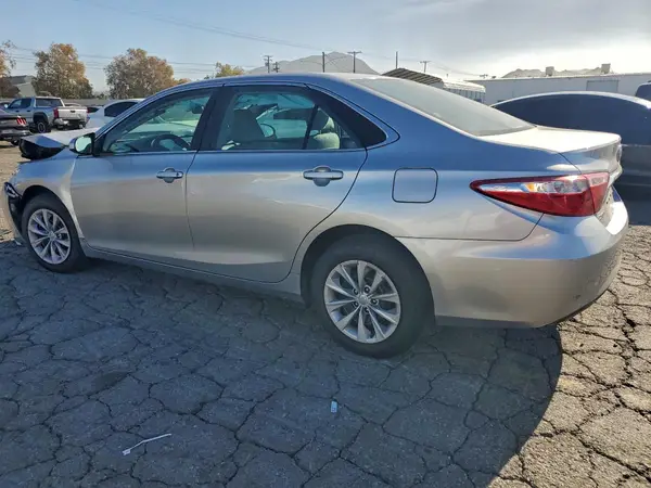 4T4BF1FK6GR521993 2016 TOYOTA CAMRY - Image 2