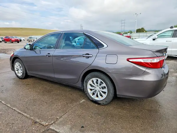 4T4BF1FK6GR532895 2016 TOYOTA CAMRY - Image 2