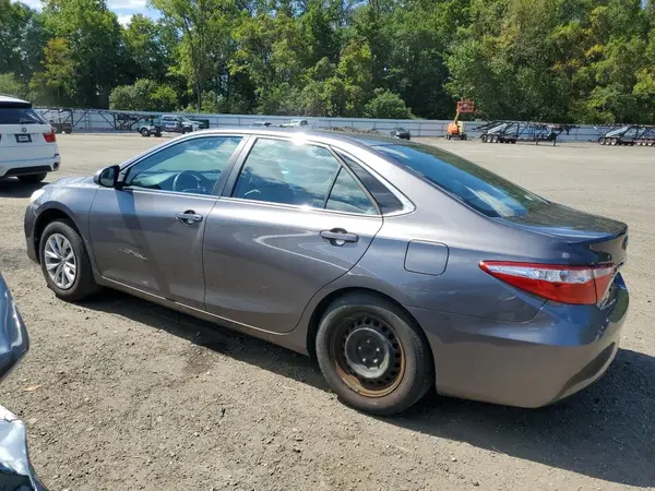 4T4BF1FK6GR538325 2016 TOYOTA CAMRY - Image 2