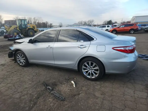 4T4BF1FK6GR538857 2016 TOYOTA CAMRY - Image 2