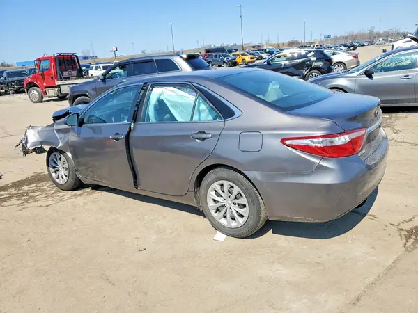 4T4BF1FK6GR540074 2016 TOYOTA CAMRY - Image 2