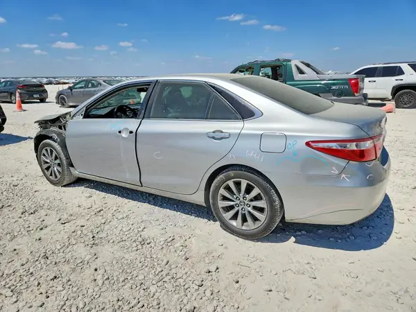 4T4BF1FK6GR545033 2016 TOYOTA CAMRY - Image 2
