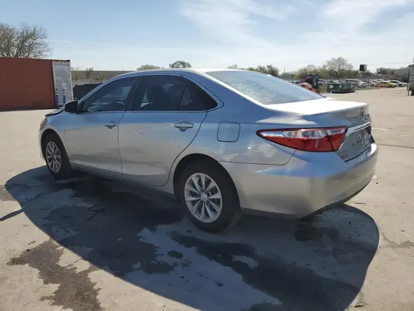 4T4BF1FK6GR546375 2016 TOYOTA CAMRY - Image 2