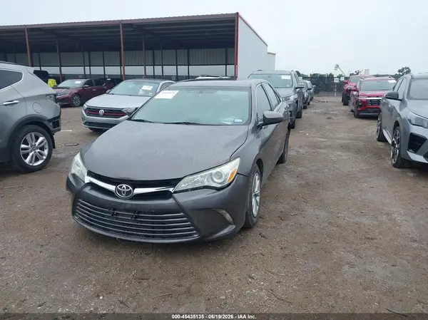 4T4BF1FK6GR550216 2016 TOYOTA CAMRY - Image 2