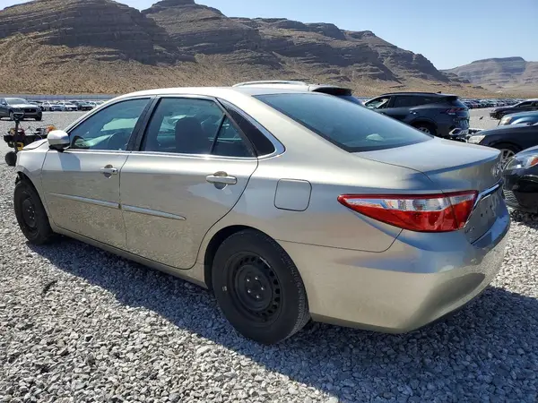 4T4BF1FK6GR554928 2016 TOYOTA CAMRY - Image 2