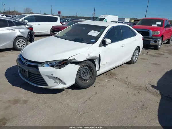 4T4BF1FK6GR555254 2016 TOYOTA CAMRY - Image 2