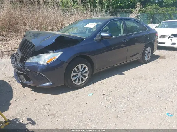 4T4BF1FK6GR556503 2016 TOYOTA CAMRY - Image 2