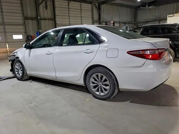 4T4BF1FK6GR558025 2016 TOYOTA CAMRY - Image 2