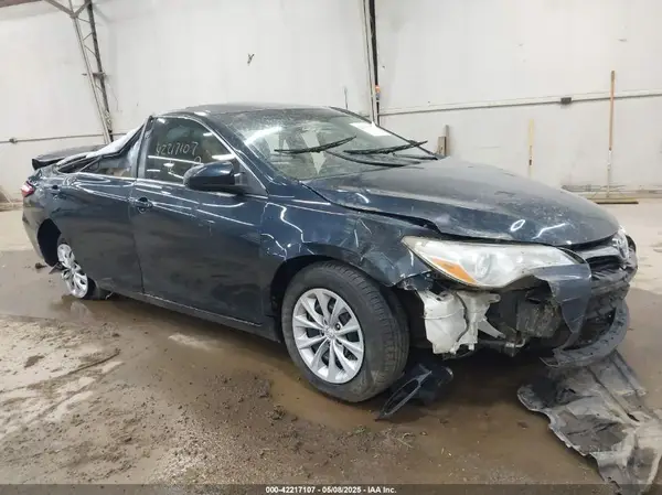 4T4BF1FK6GR561765 2016 TOYOTA CAMRY - Image 1