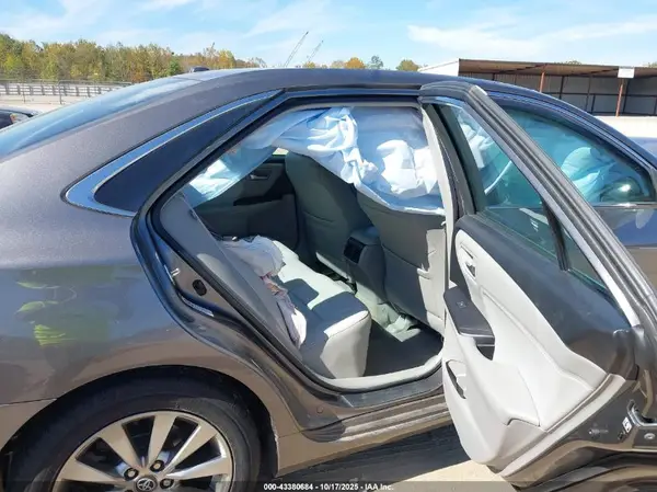4T4BF1FK6GR564360 2016 TOYOTA CAMRY - Image 8