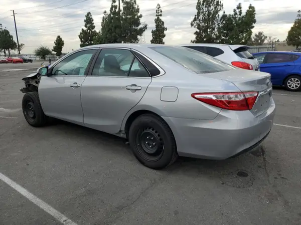 4T4BF1FK6GR568831 2016 TOYOTA CAMRY - Image 2
