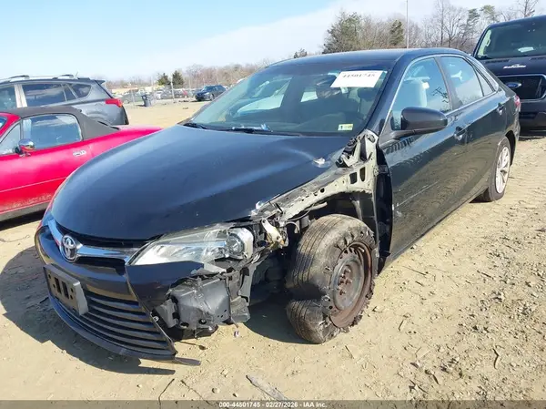 4T4BF1FK6GR569204 2016 TOYOTA CAMRY - Image 2