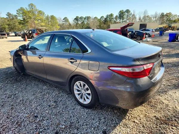 4T4BF1FK6GR578565 2016 TOYOTA CAMRY - Image 2