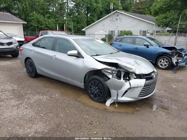 4T4BF1FK6GR579070 2016 TOYOTA CAMRY - Image 1