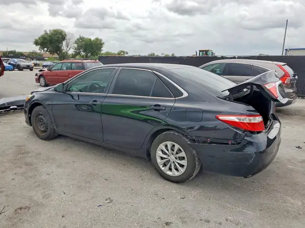 4T4BF1FK6GR579571 2016 TOYOTA CAMRY - Image 2
