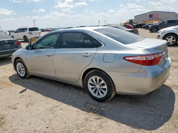 4T4BF1FK6GR580719 2016 TOYOTA CAMRY - Image 2