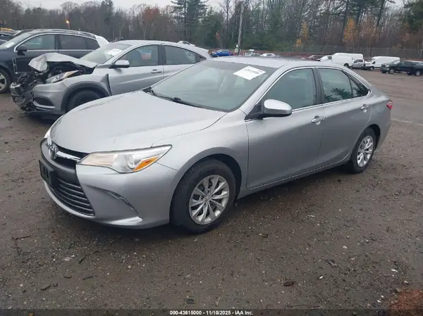 4T4BF1FK6GR581417 2016 TOYOTA CAMRY - Image 2