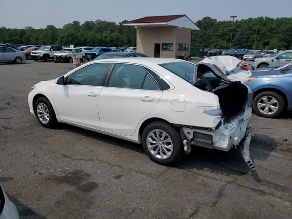 4T4BF1FK6GR582891 2016 TOYOTA CAMRY - Image 2