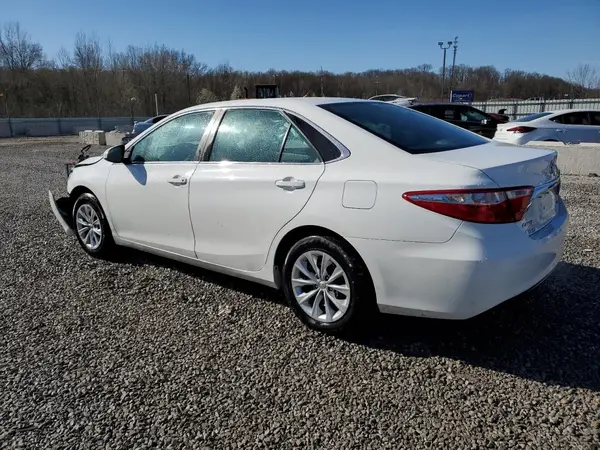 4T4BF1FK6GR583121 2016 TOYOTA CAMRY - Image 2