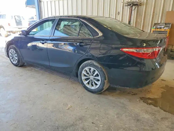 4T4BF1FK7GR516687 2016 TOYOTA CAMRY - Image 2
