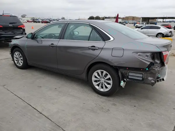 4T4BF1FK7GR517841 2016 TOYOTA CAMRY - Image 2