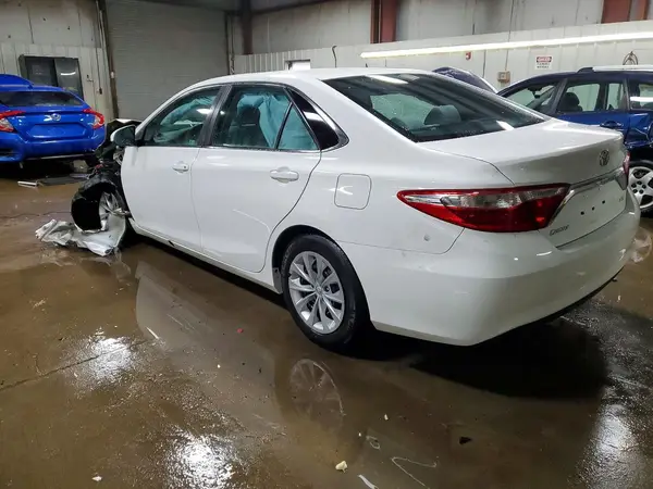 4T4BF1FK7GR520366 2016 TOYOTA CAMRY - Image 2