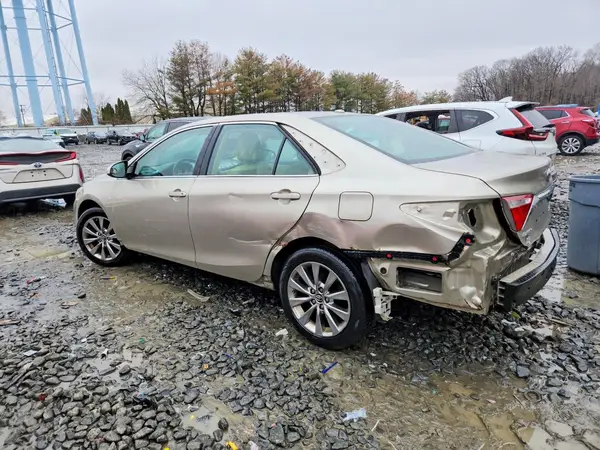 4T4BF1FK7GR525972 2016 TOYOTA CAMRY - Image 2
