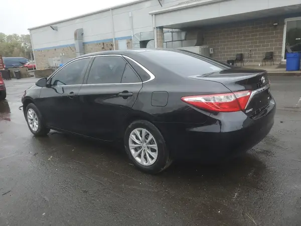 4T4BF1FK7GR525986 2016 TOYOTA CAMRY - Image 2