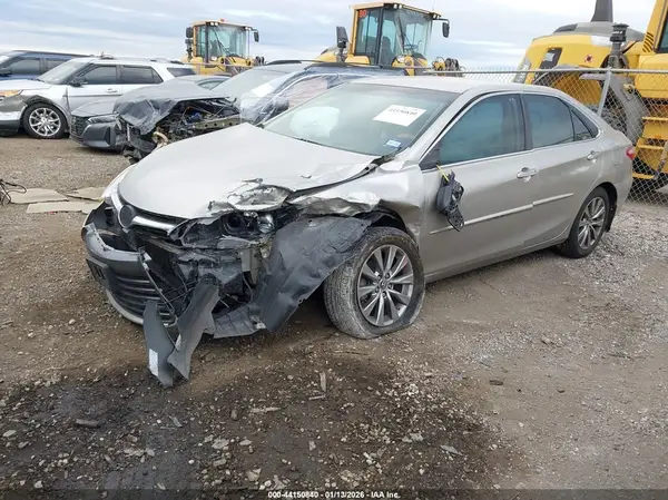 4T4BF1FK7GR534980 2016 TOYOTA CAMRY - Image 2