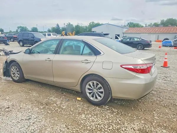4T4BF1FK7GR537930 2016 TOYOTA CAMRY - Image 2