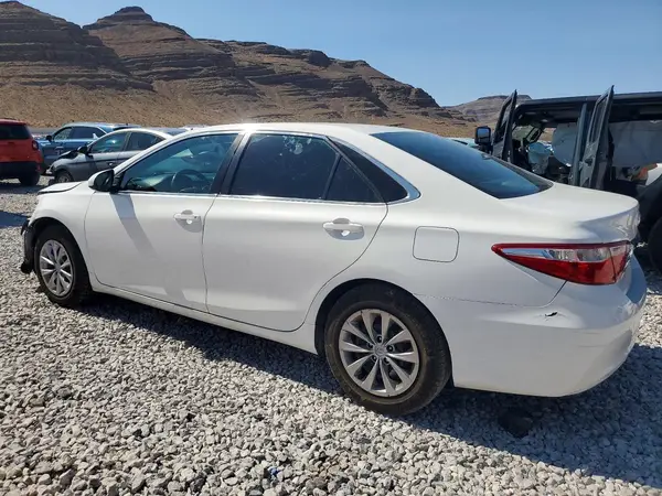 4T4BF1FK7GR538544 2016 TOYOTA CAMRY - Image 2