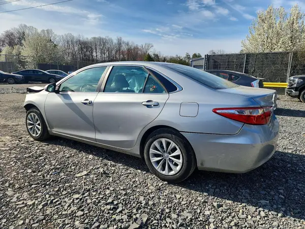 4T4BF1FK7GR539161 2016 TOYOTA CAMRY - Image 2