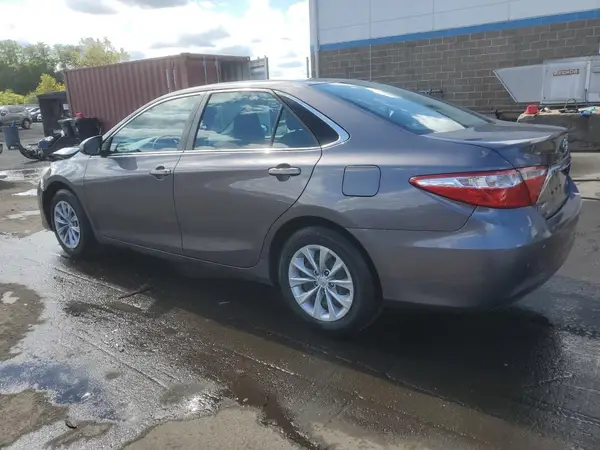 4T4BF1FK7GR541976 2016 TOYOTA CAMRY - Image 2