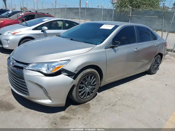 4T4BF1FK7GR543646 2016 TOYOTA CAMRY - Image 2