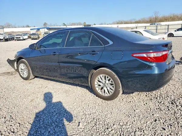 4T4BF1FK7GR545266 2016 TOYOTA CAMRY - Image 2