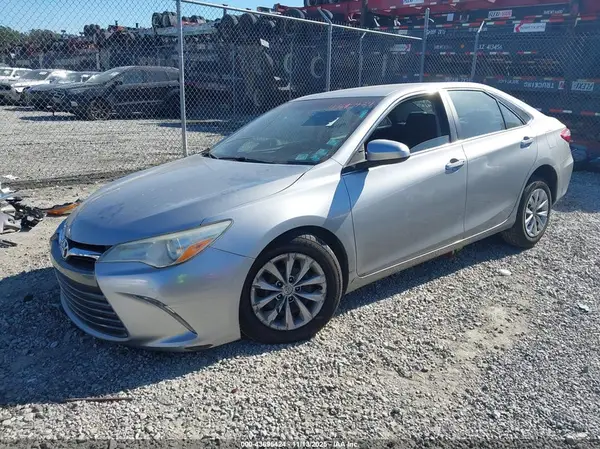 4T4BF1FK7GR547633 2016 TOYOTA CAMRY - Image 2