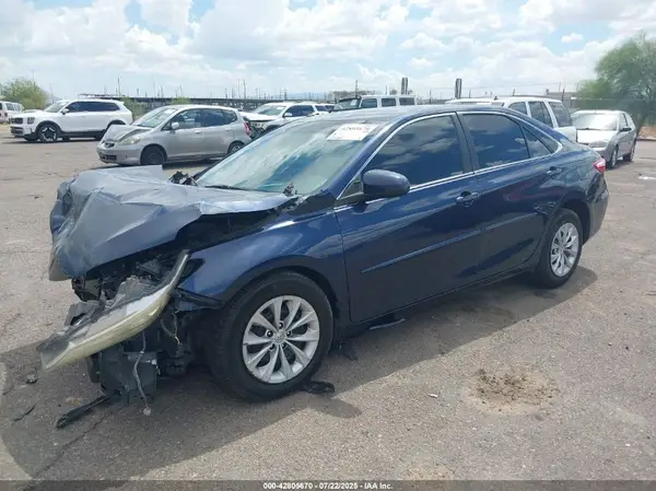 4T4BF1FK7GR550936 2016 TOYOTA CAMRY - Image 2