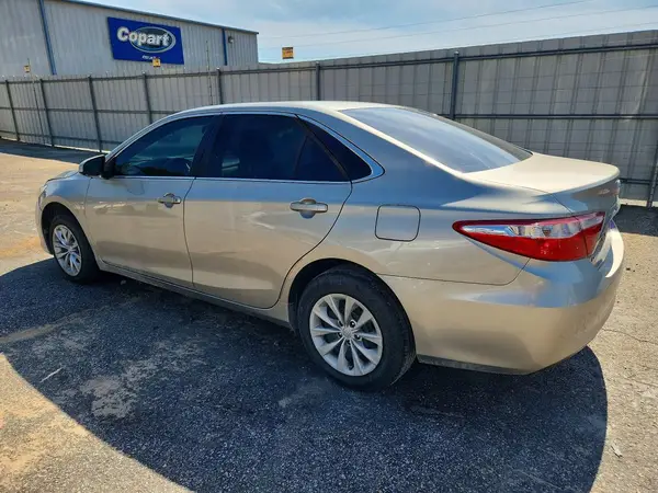 4T4BF1FK7GR552282 2016 TOYOTA CAMRY - Image 2