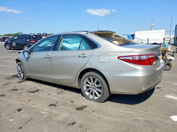 4T4BF1FK7GR554033 2016 TOYOTA CAMRY - Image 2