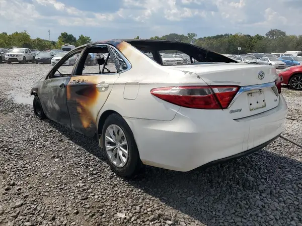 4T4BF1FK7GR554579 2016 TOYOTA CAMRY - Image 2