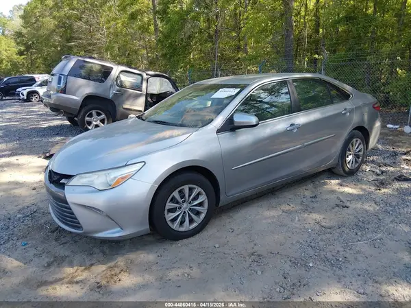 4T4BF1FK7GR559040 2016 TOYOTA CAMRY - Image 2