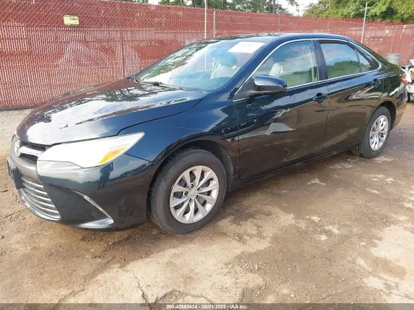 4T4BF1FK7GR559197 2016 TOYOTA CAMRY - Image 2