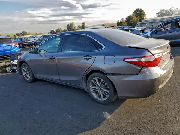 4T4BF1FK7GR560270 2016 TOYOTA CAMRY - Image 2