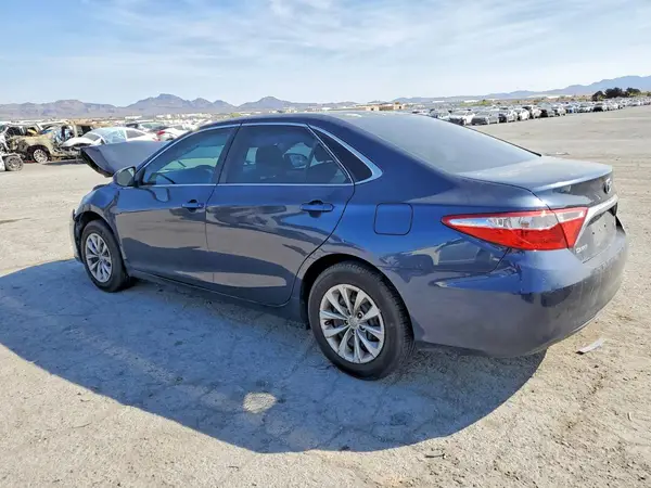 4T4BF1FK7GR562178 2016 TOYOTA CAMRY - Image 2
