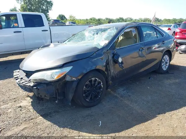4T4BF1FK7GR567266 2016 TOYOTA CAMRY - Image 2
