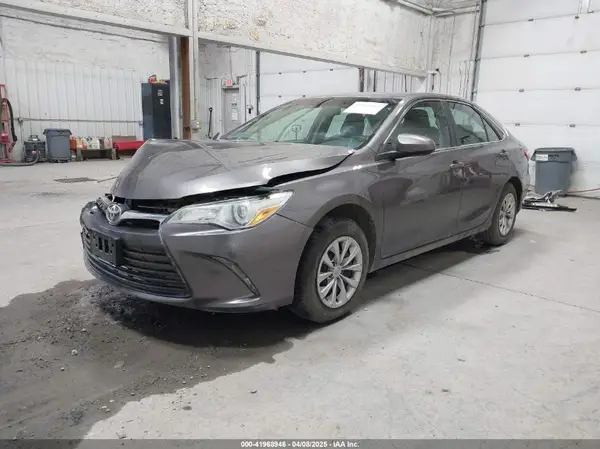 4T4BF1FK7GR573522 2016 TOYOTA CAMRY - Image 2