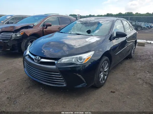 4T4BF1FK7GR573598 2016 TOYOTA CAMRY - Image 2