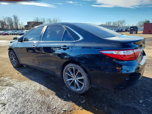 4T4BF1FK7GR579515 2016 TOYOTA CAMRY - Image 2