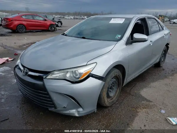 4T4BF1FK7GR581944 2016 TOYOTA CAMRY - Image 2